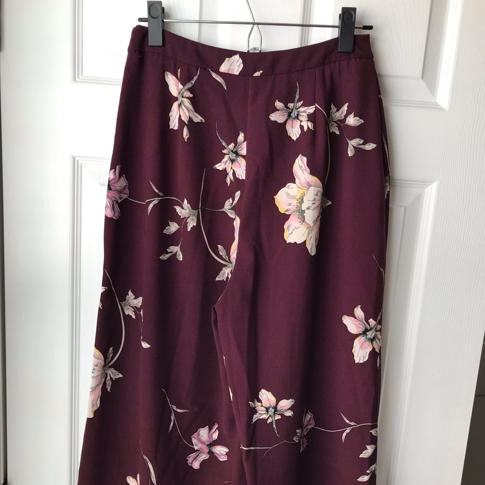 LC Lauren Conrad Wide Leg Floral Cropped Trouser